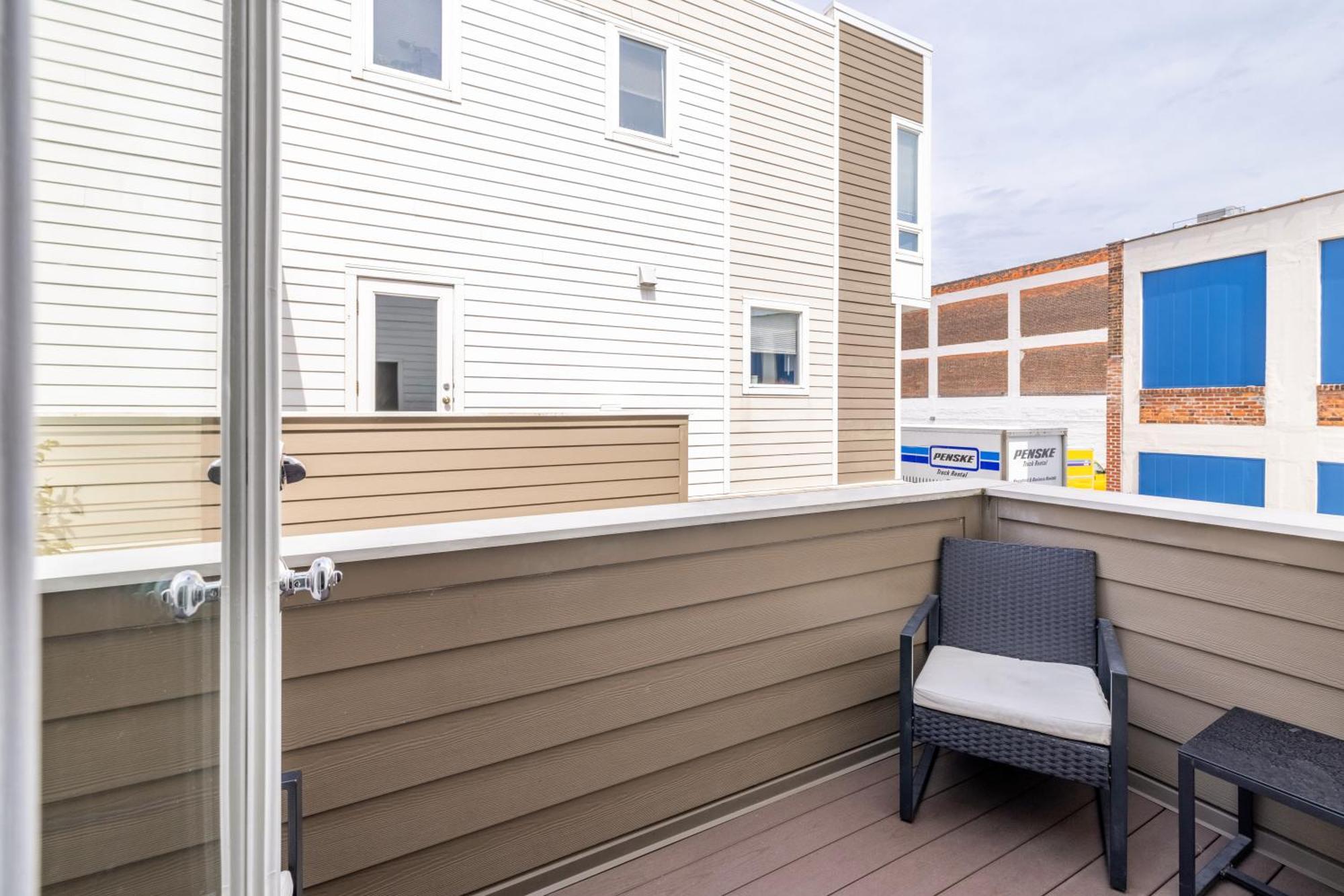 Luxury Downtown Townhome Private Garage Unit 9 Cleveland Buitenkant foto