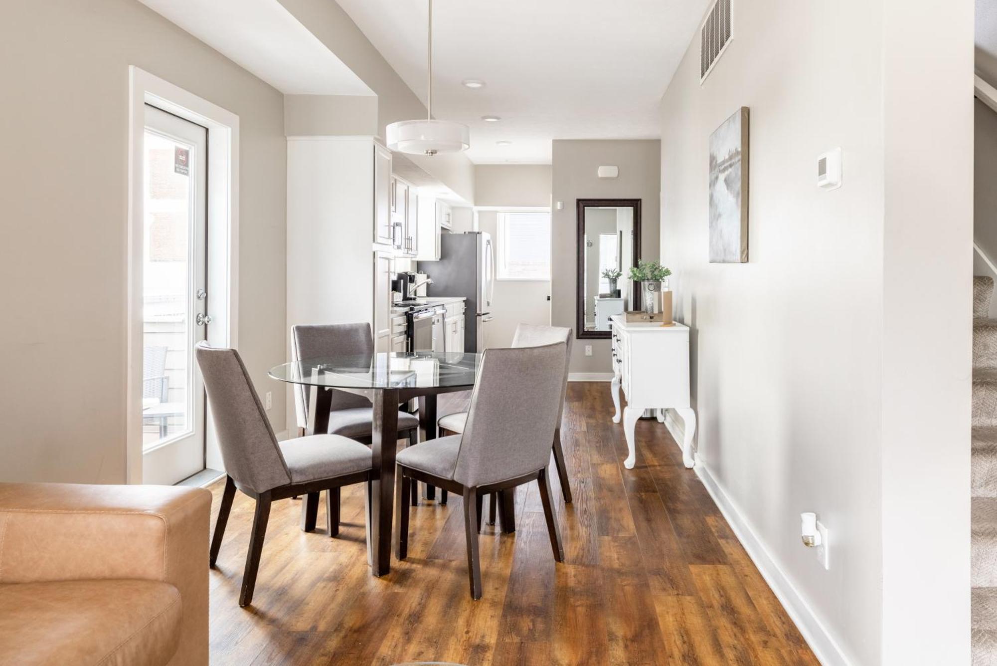 Luxury Downtown Townhome Private Garage Unit 9 Cleveland Buitenkant foto