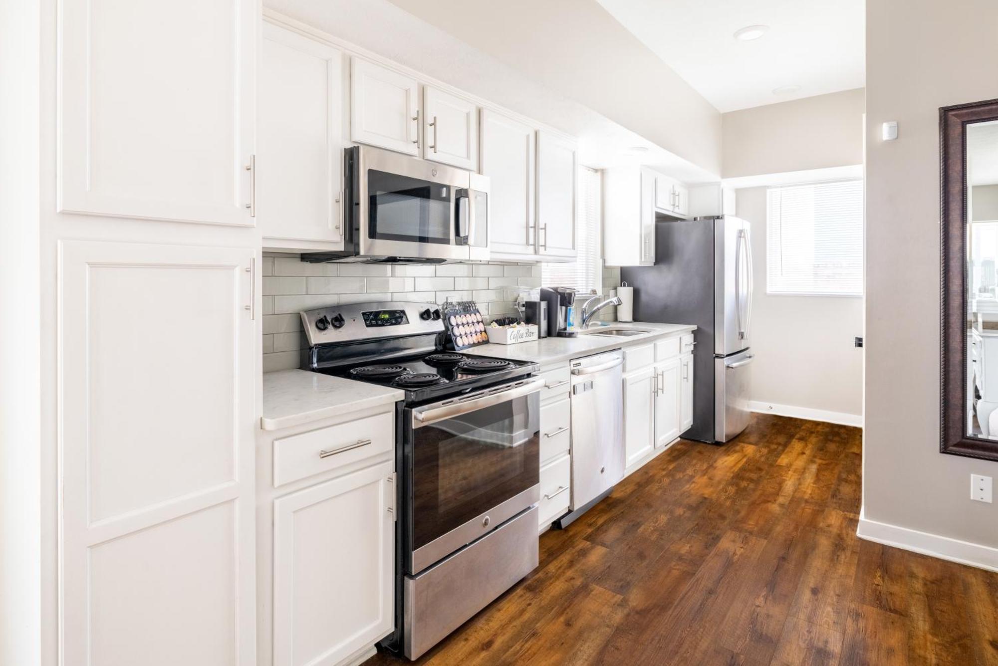 Luxury Downtown Townhome Private Garage Unit 9 Cleveland Buitenkant foto